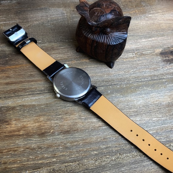 Cat Nap Japanese Faux Leather Fashion Watch - Picture 4 of 5